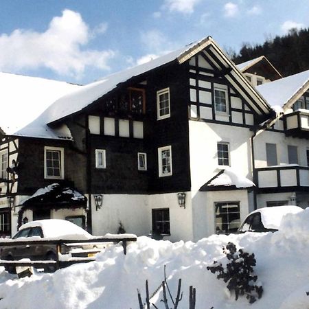 Hotel-Restaurant Zum Dorfkrug Винтерберг Екстериор снимка